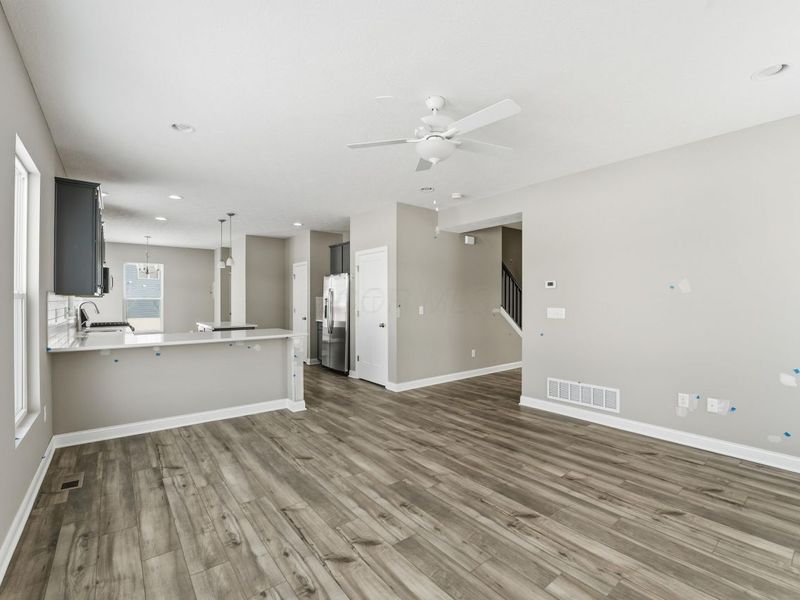 996 Heimat Haus Drive, Grove City, OH 43123 Photo 6