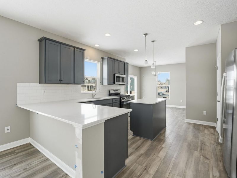 996 Heimat Haus Drive, Grove City, OH 43123 Photo 8