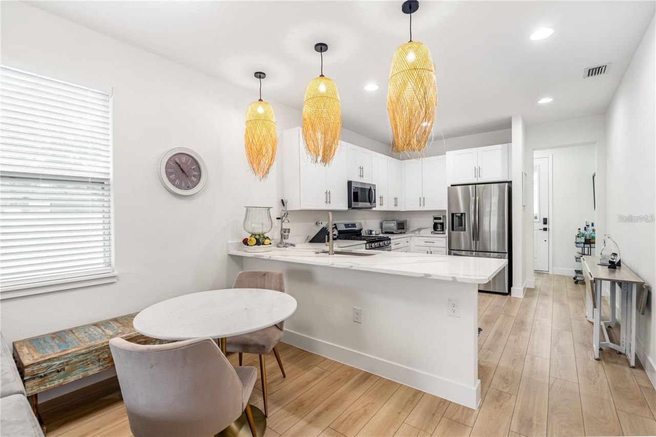 350 E 2nd Avenue, New Smyrna Beach, FL 32169 Photo