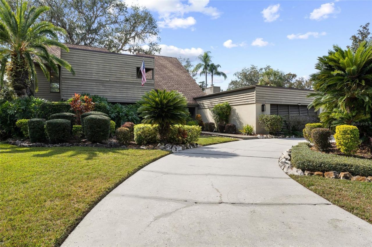 1221 N Riverhills Drive, Temple Terrace, FL 33617 Photo