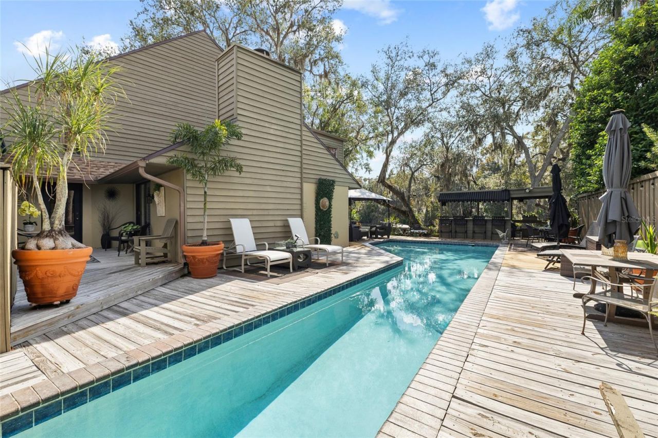 1221 N Riverhills Drive, Temple Terrace, FL 33617 Photo