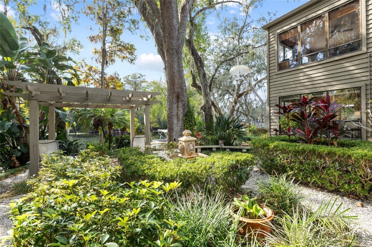 1221 N Riverhills Drive, Temple Terrace, FL 33617 Photo