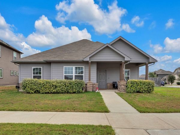 218 Oldbridge DR, Hutto, TX 78634