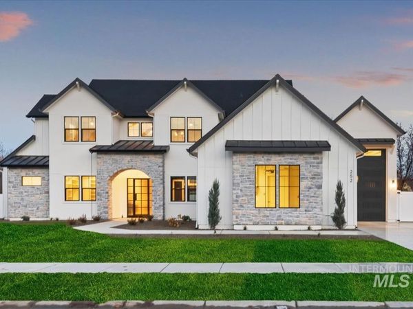 252 N Timber Wolf Pl, Eagle, ID 83616