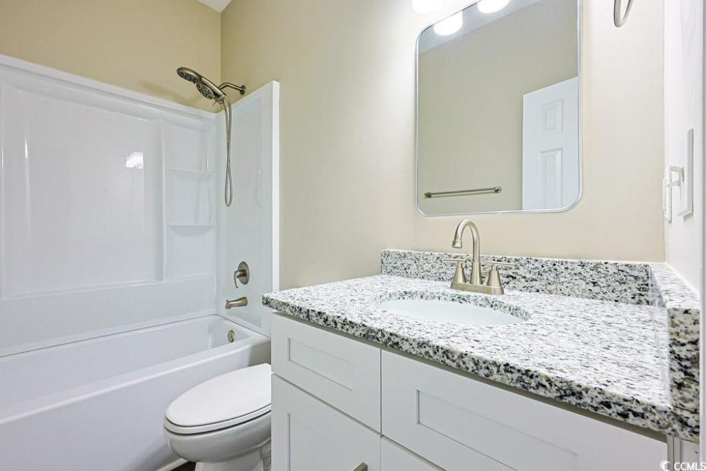 104 Jessica Lakes Dr. Photo 28