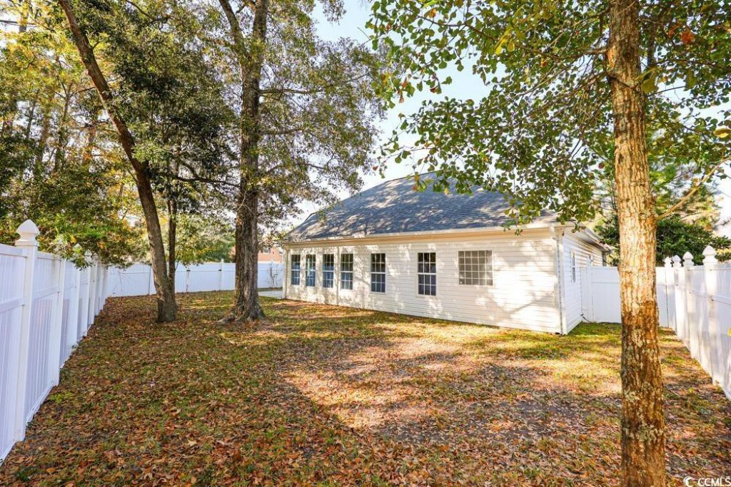 104 Jessica Lakes Dr. Photo 37