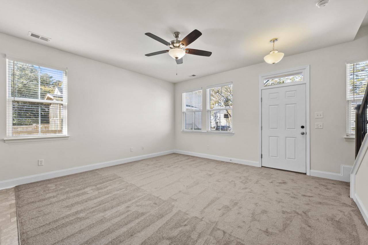 108 Alston Street Photo 3