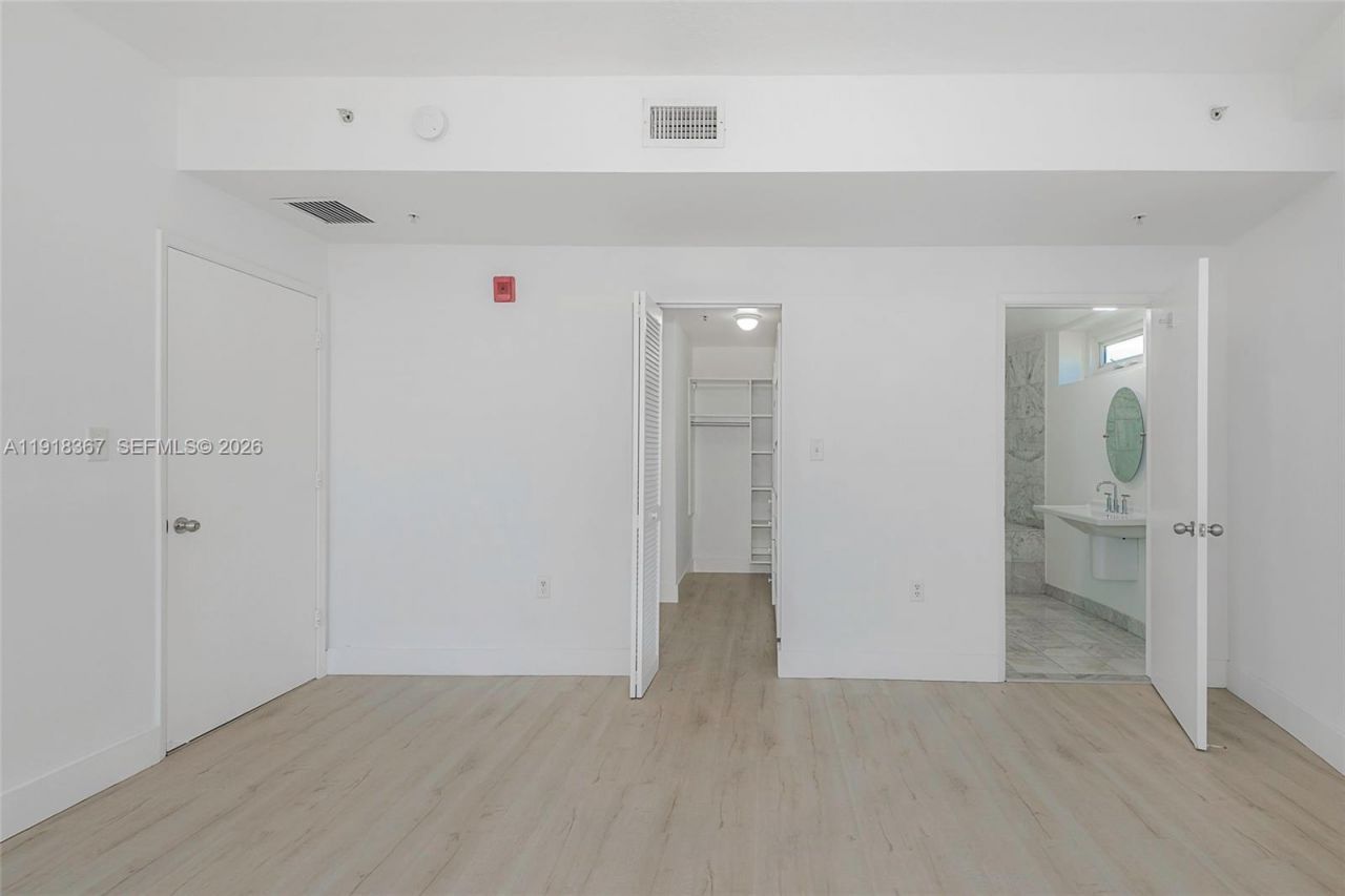 6580 Indian Creek Dr, Unit 310, Miami Beach, FL 33141 Photo