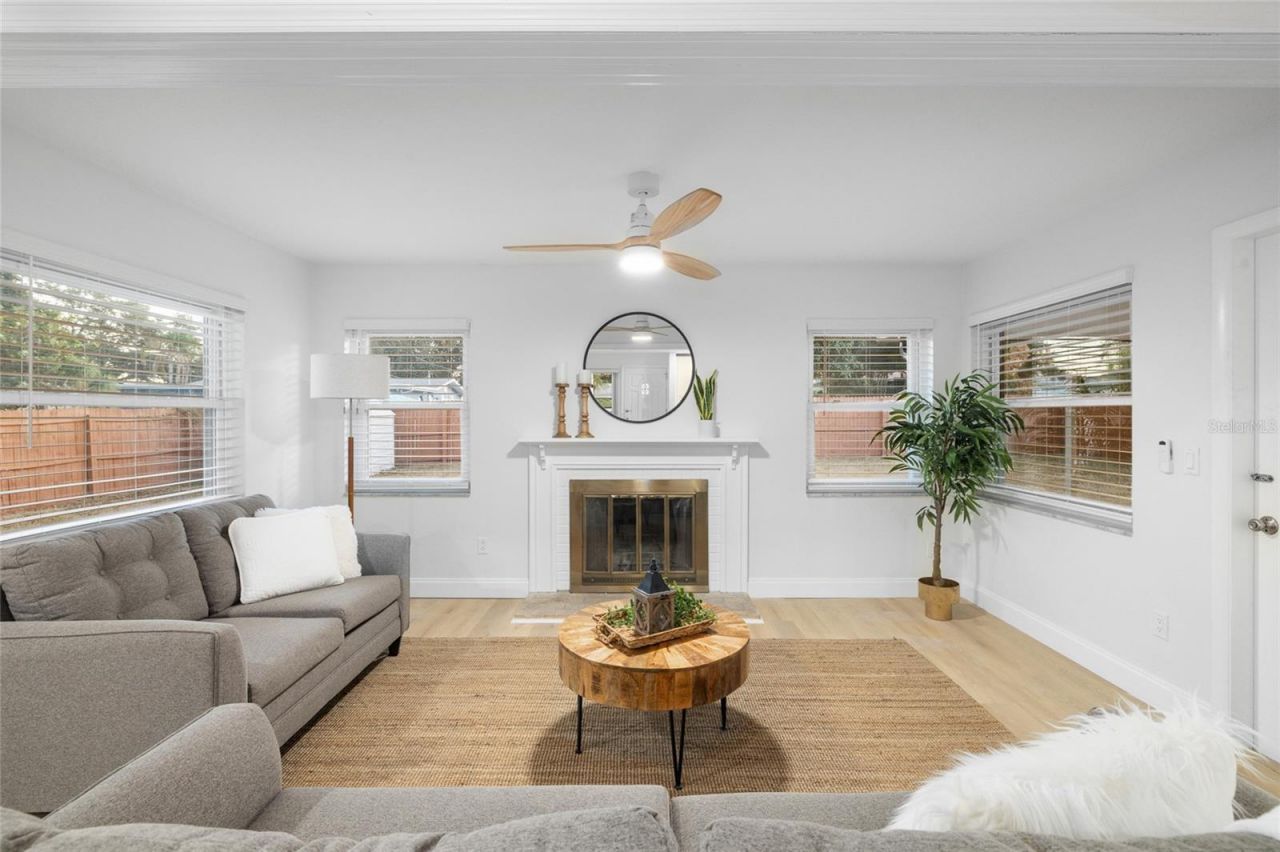 1711 S Patlin Circle, Largo, FL 33770 Photo