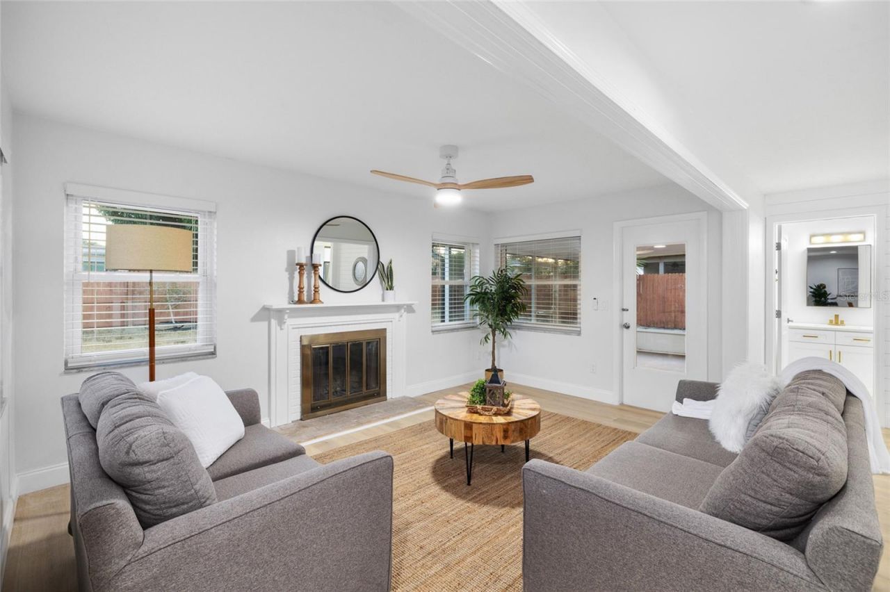 1711 S Patlin Circle, Largo, FL 33770 Photo