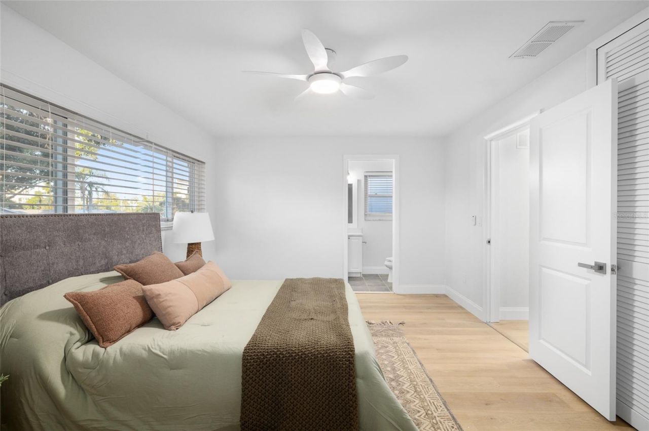 1711 S Patlin Circle, Largo, FL 33770 Photo