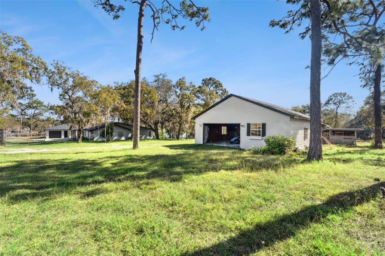 4432 Marion County Road, Weirsdale, FL 32195 Photo