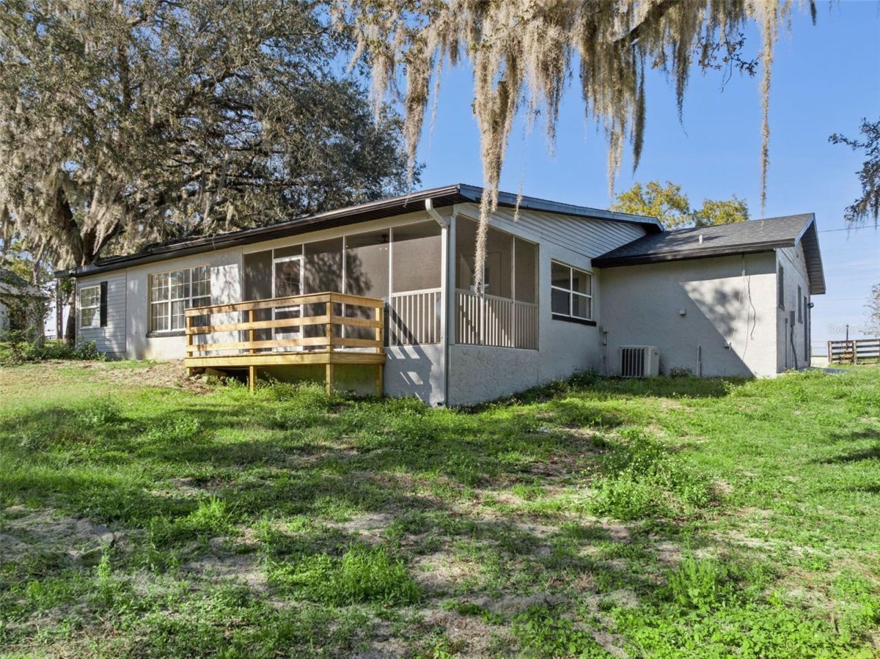 4432 Marion County Road, Weirsdale, FL 32195 Photo
