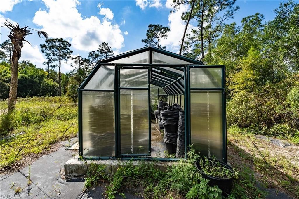 1065 Sanctuary Rd, Naples, FL 34120 Photo