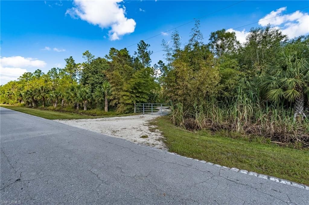 1065 Sanctuary Rd, Naples, FL 34120 Photo