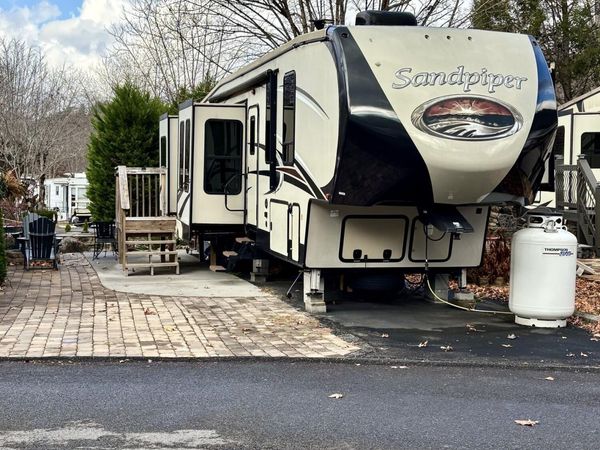 4229 E Lot 166 Parkway, Gatlinburg, TN 37738