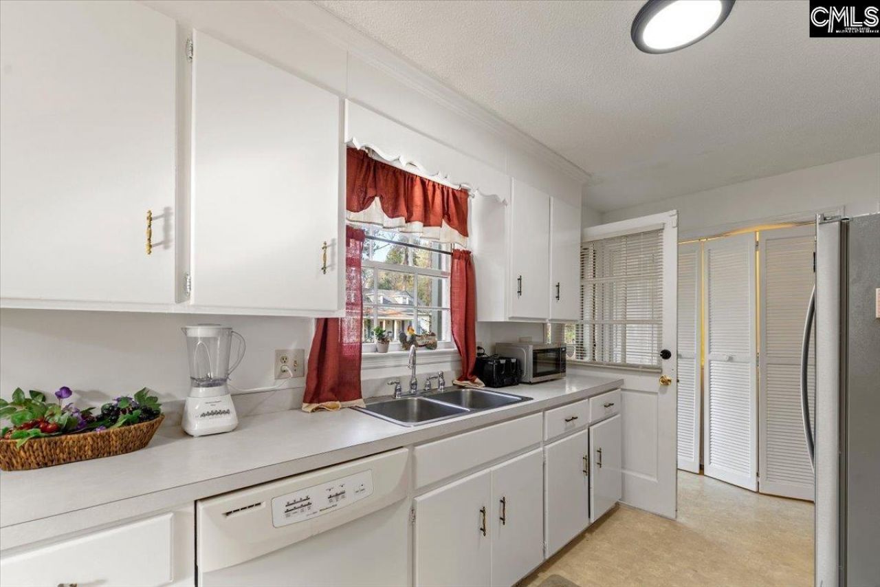 119 Preston Hills Drive Photo 12