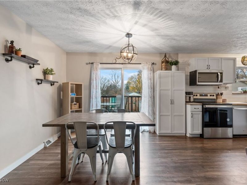 432 Edith Avenue, Akron, OH 44312 Photo 6