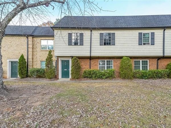 400 Winding River Drive, Unit E, Atlanta, GA 30350