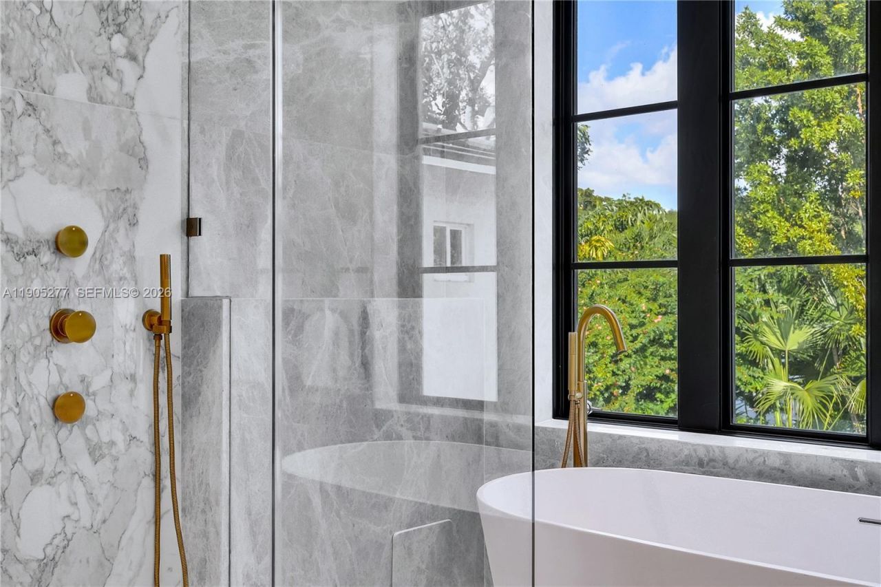 4191 Battersea Rd, Miami, FL 33133 Photo