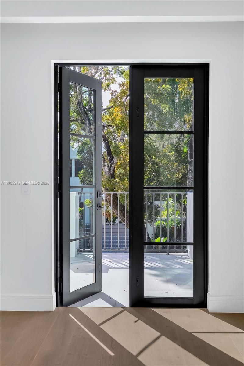 4191 Battersea Rd, Miami, FL 33133 Photo