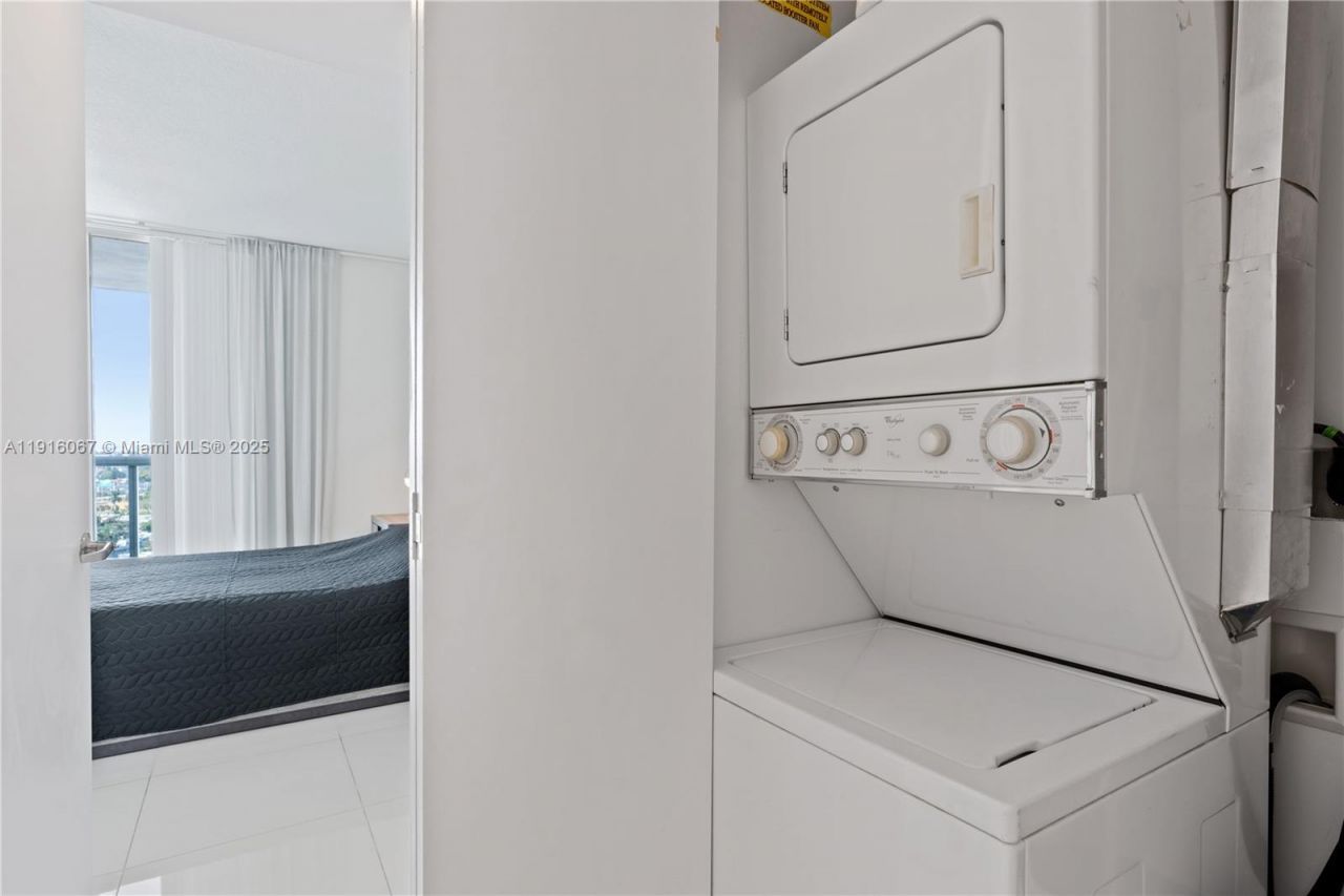 1871 NW S River Dr, Unit 1804, Miami, FL 33125 Photo