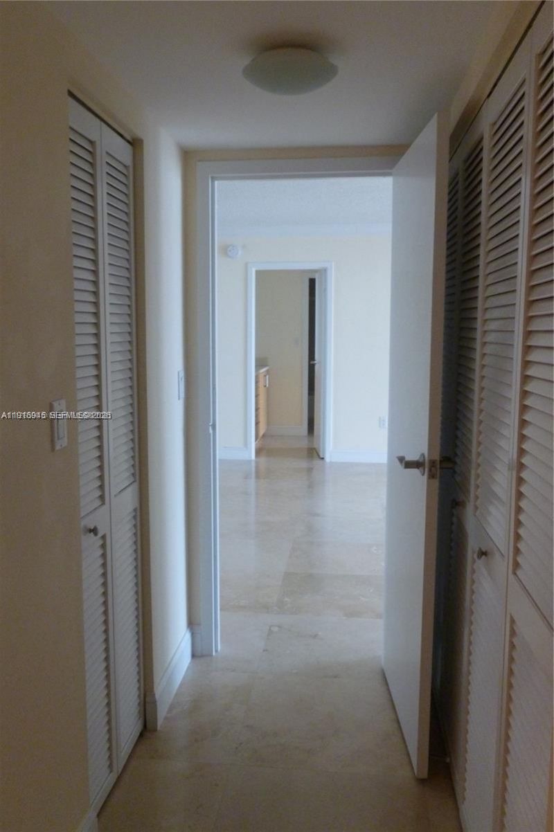 2333 Brickell Ave, Unit 2215, Miami, FL 33129 Photo