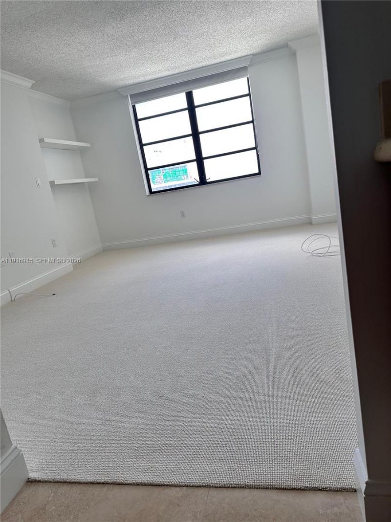 2333 Brickell Ave, Unit 2215, Miami, FL 33129 Photo