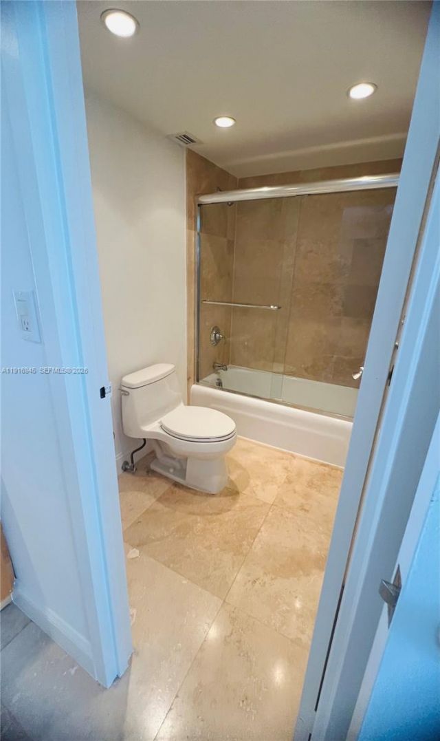 2333 Brickell Ave, Unit 2215, Miami, FL 33129 Photo