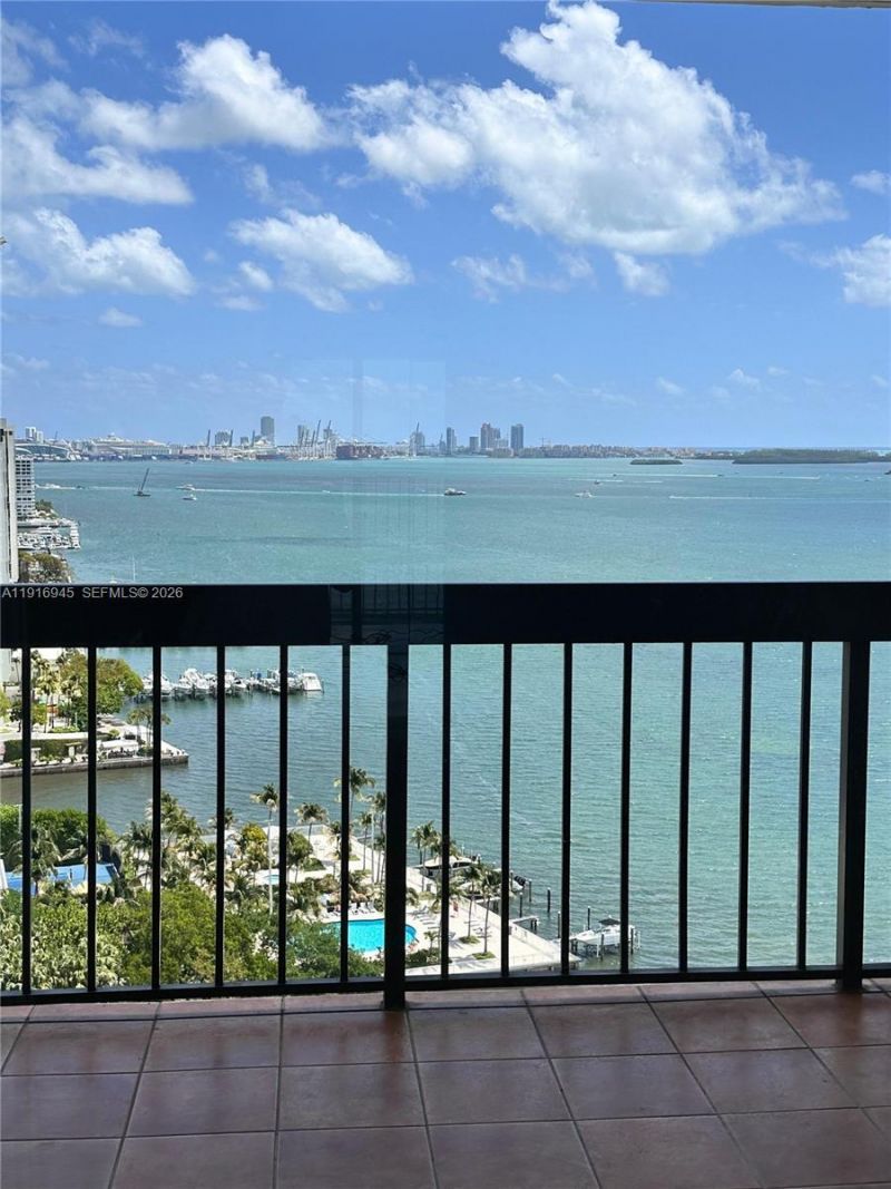 2333 Brickell Ave, Unit 2215, Miami, FL 33129 Photo