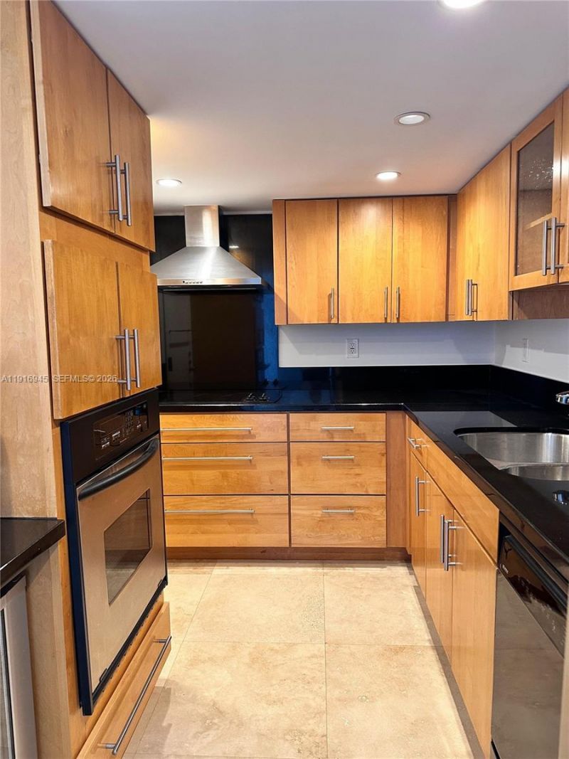 2333 Brickell Ave, Unit 2215, Miami, FL 33129 Photo