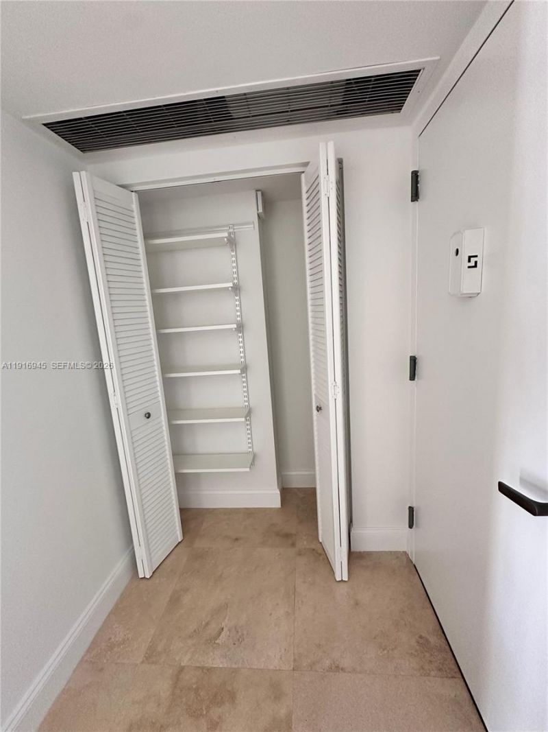 2333 Brickell Ave, Unit 2215, Miami, FL 33129 Photo