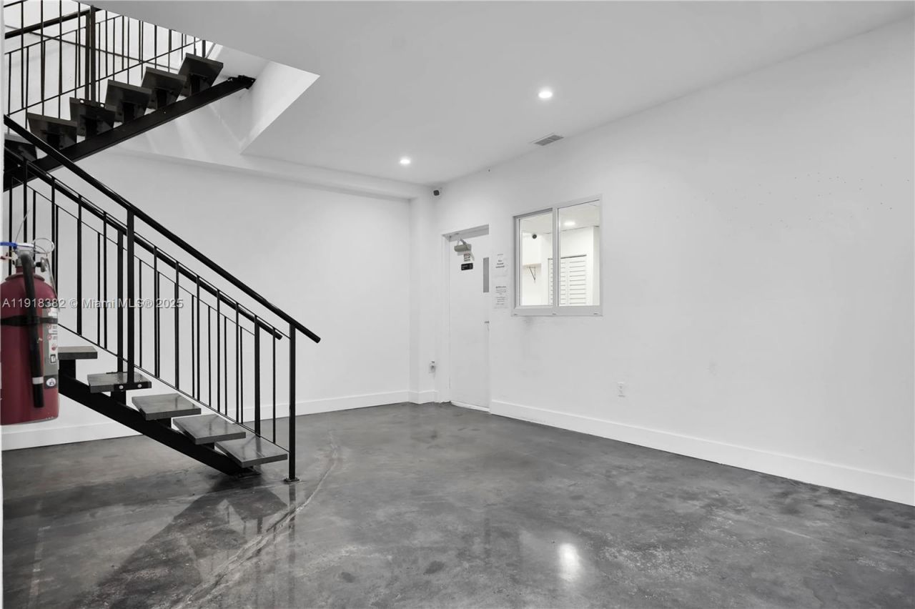 7311 NW 12th St, Unit 29, Miami, FL 33126 Photo