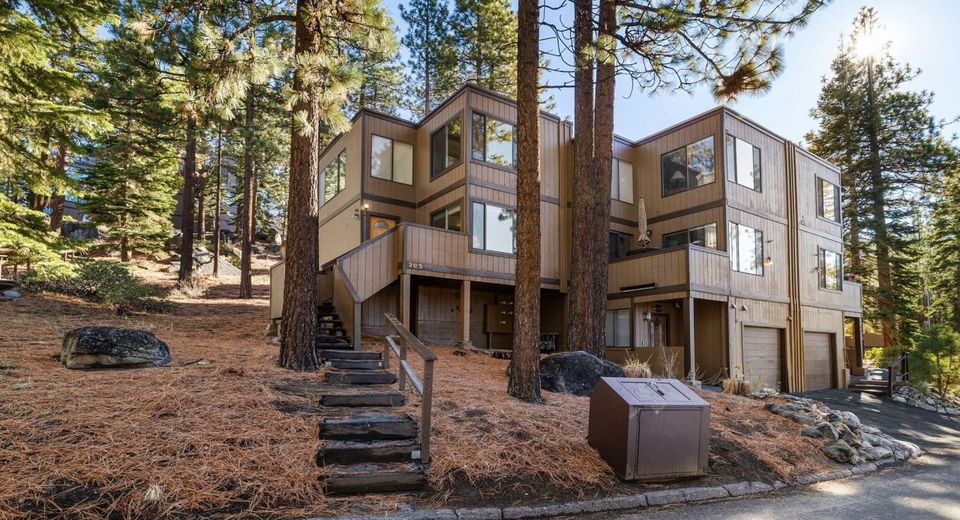 205 Clubhouse Circle, Stateline, NV 89449 Photo