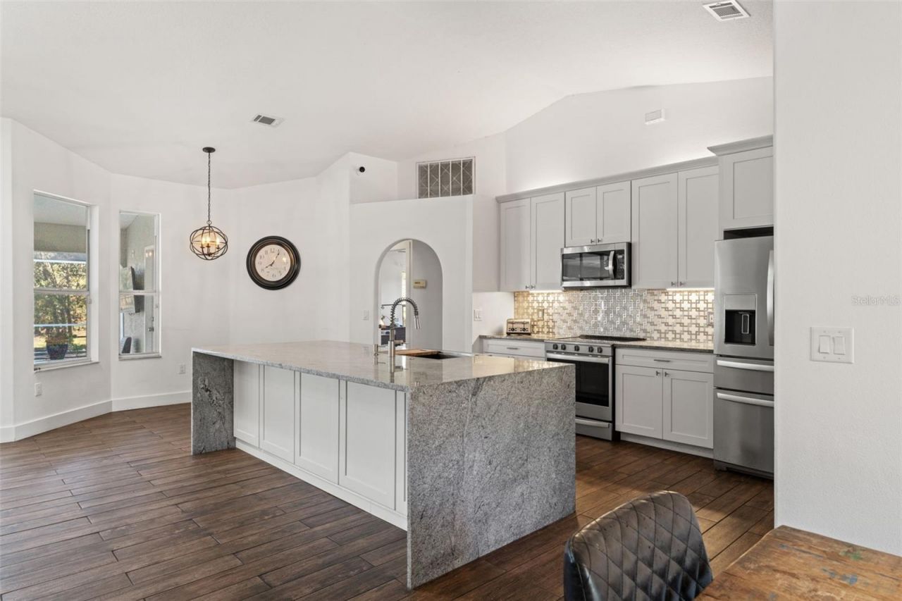 5412 Golddust Road, Spring Hill, FL 34609 Photo