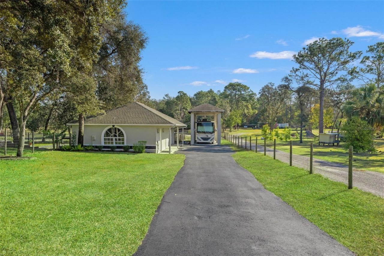 5412 Golddust Road, Spring Hill, FL 34609 Photo