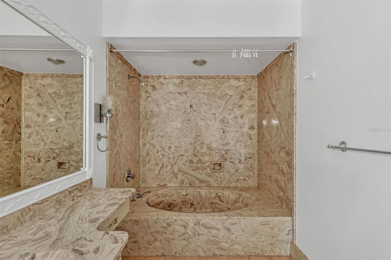 5400 34th Street W, Unit B17, Bradenton, FL 34210 Photo