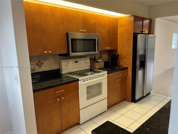 1301 SW 142nd Ave, Unit 301H, Pembroke Pines, FL 33027