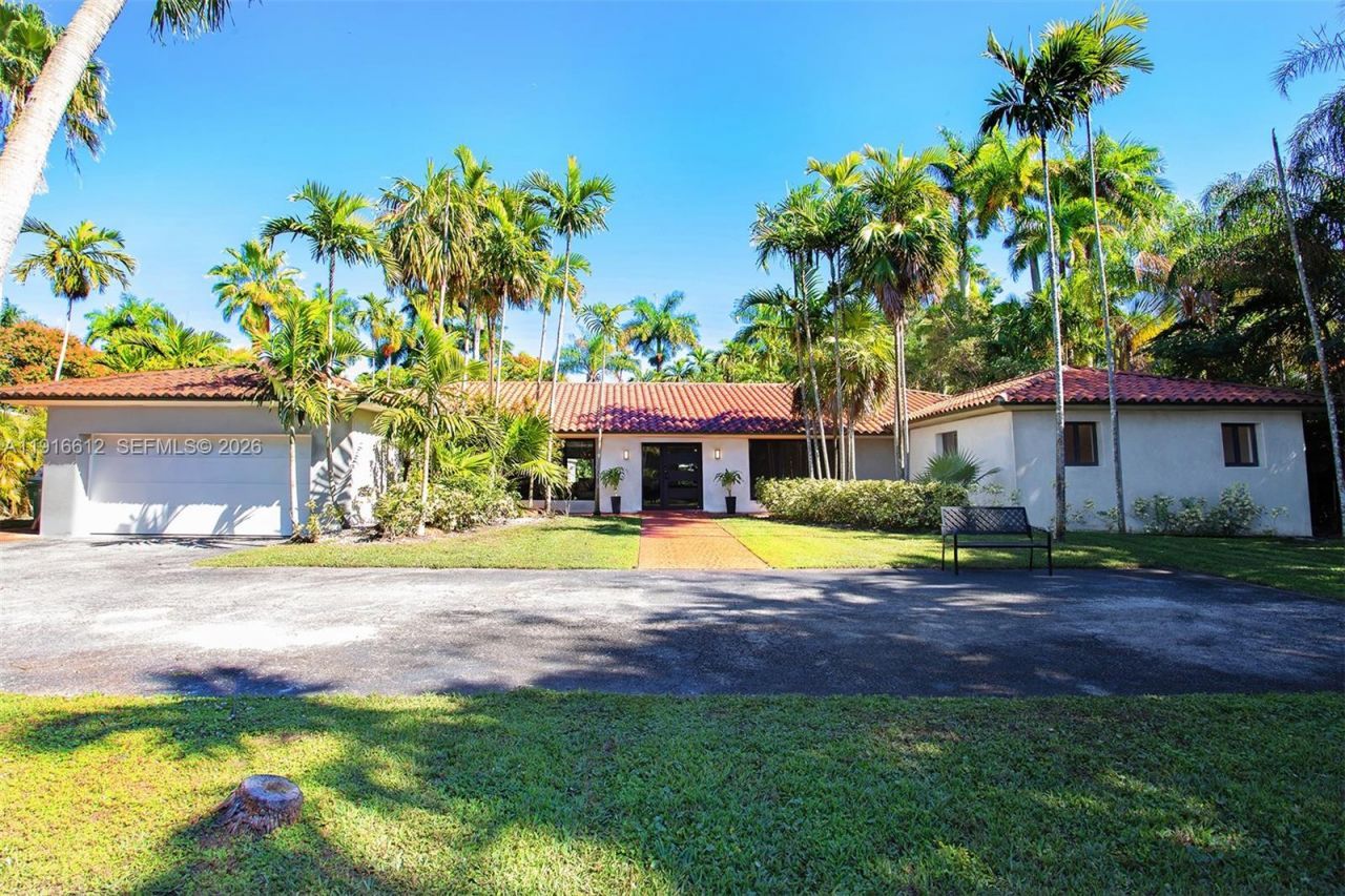 14135 N Miami Ave, Miami, FL 33168 Photo