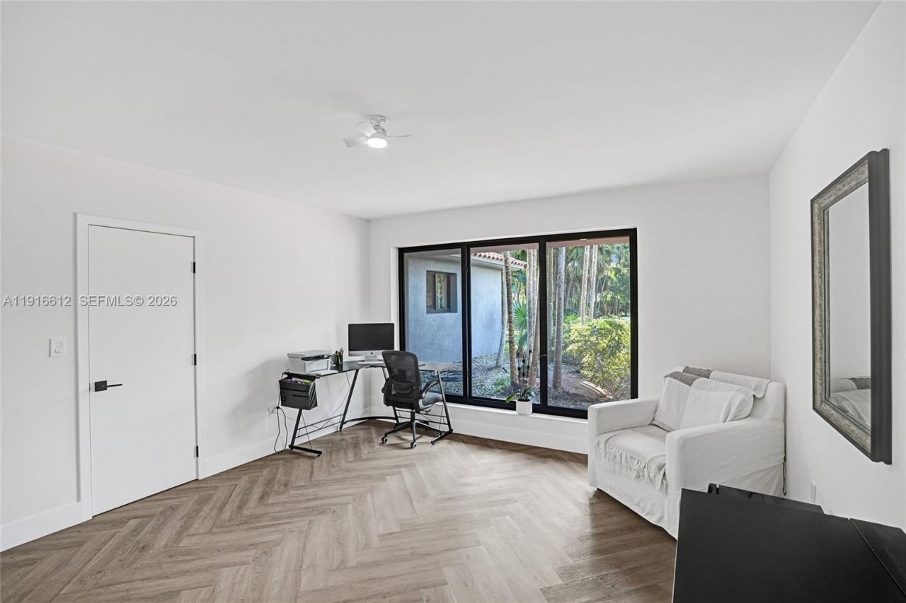 14135 N Miami Ave, Miami, FL 33168 Photo