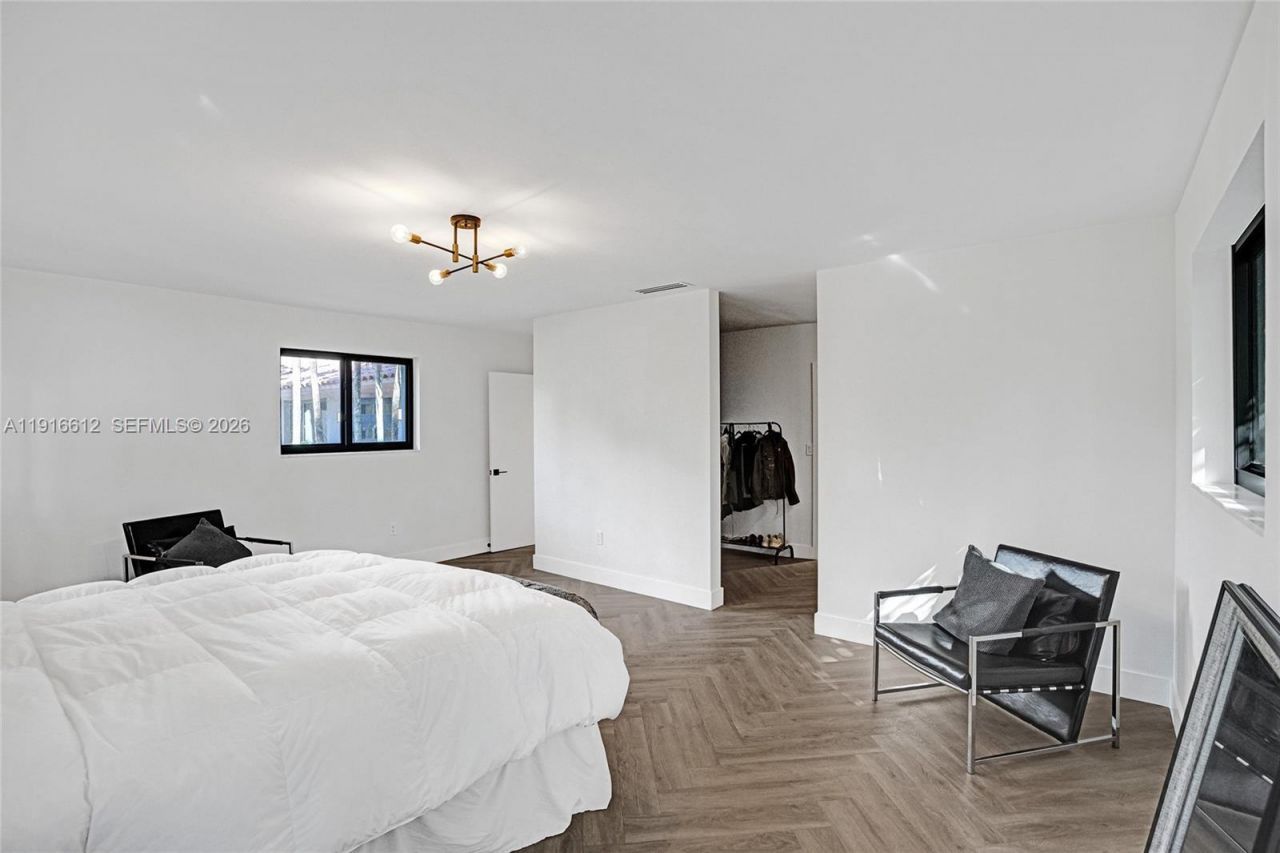 14135 N Miami Ave, Miami, FL 33168 Photo