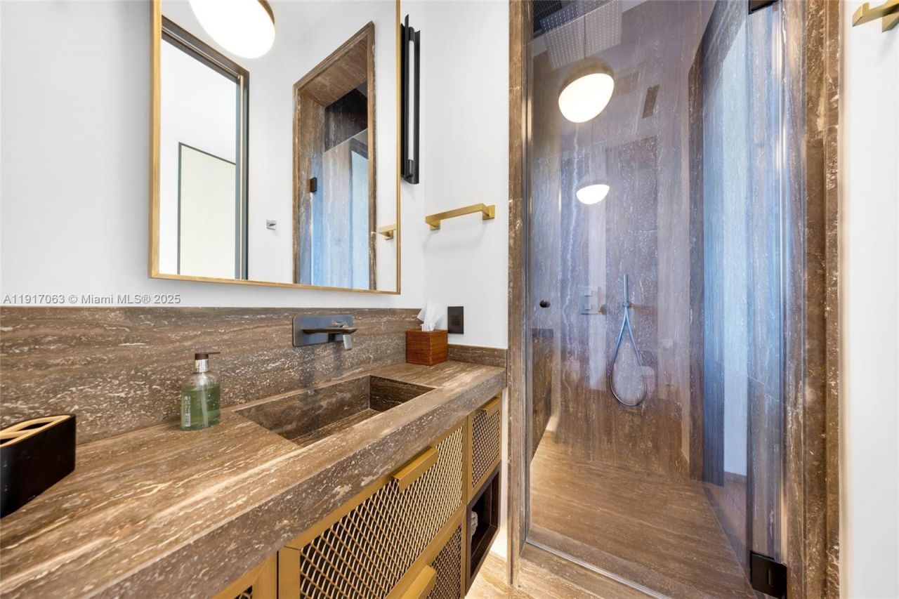 200 W Rivo Alto Dr, Miami Beach, FL 33139 Photo