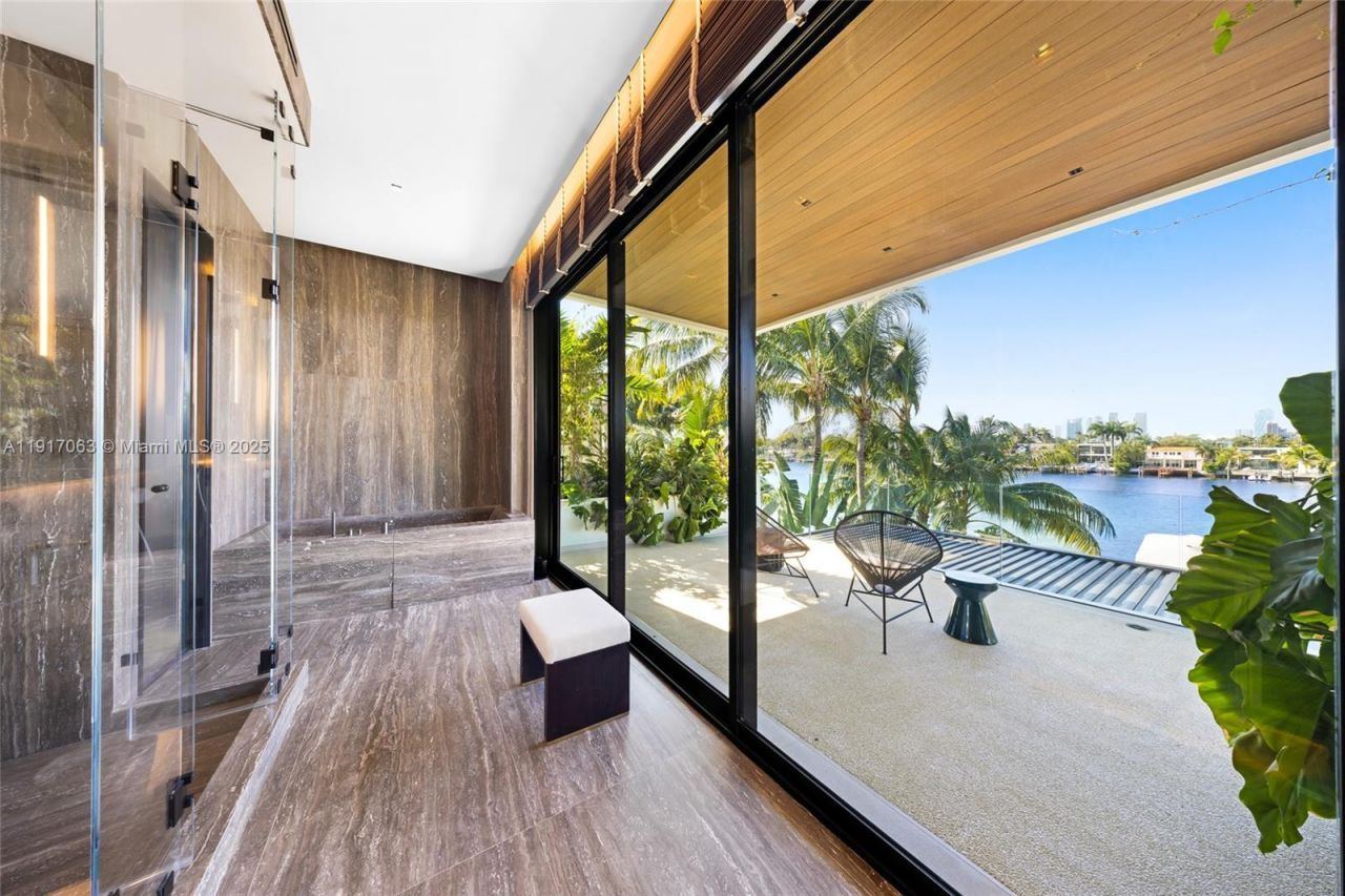 200 W Rivo Alto Dr, Miami Beach, FL 33139 Photo