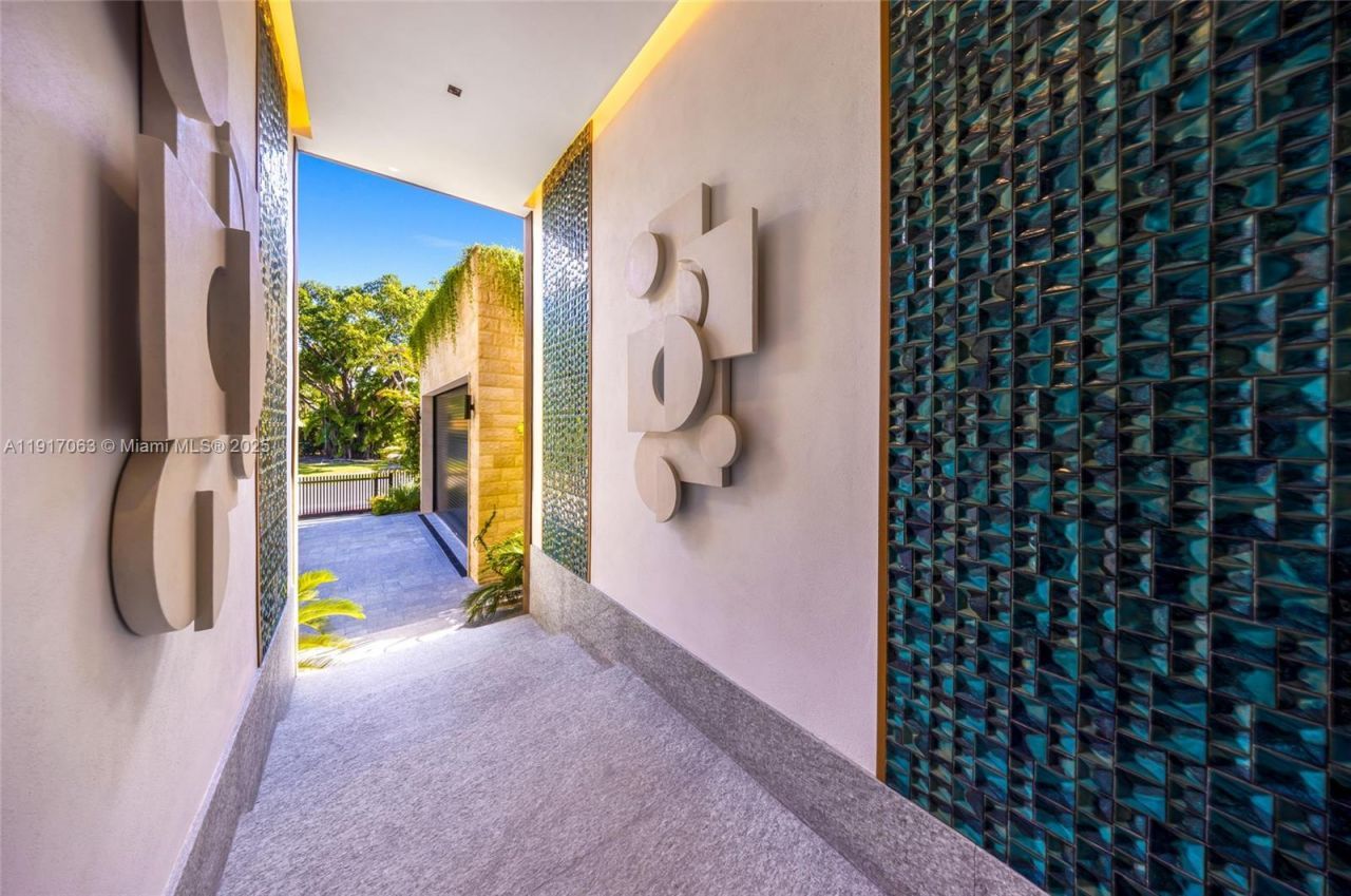 200 W Rivo Alto Dr, Miami Beach, FL 33139 Photo