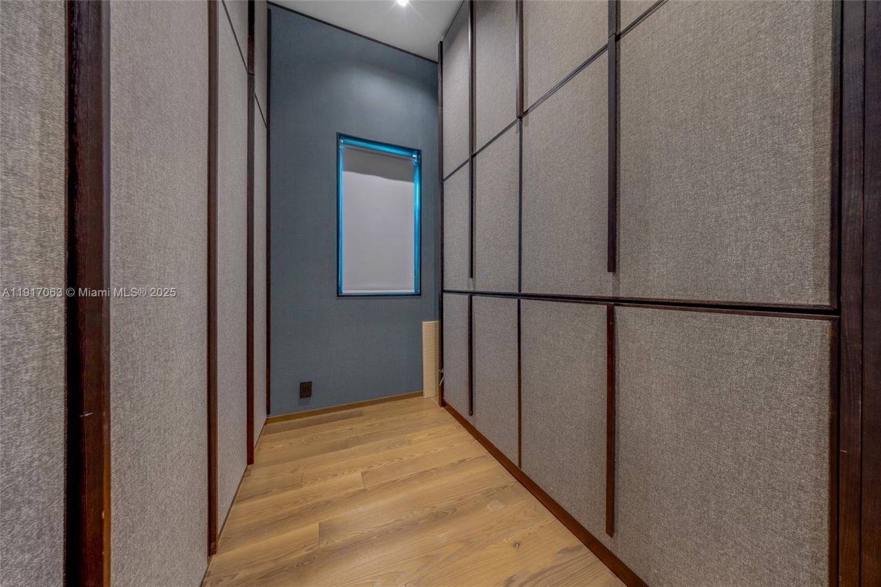 200 W Rivo Alto Dr, Miami Beach, FL 33139 Photo