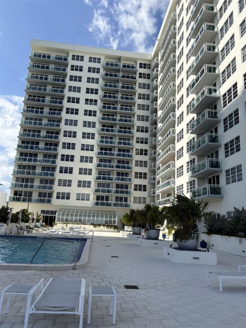 6917 Collins Ave, Unit PH20, Miami Beach, FL 33141 Photo