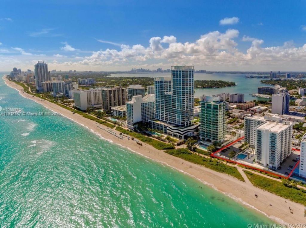 6917 Collins Ave, Unit PH20, Miami Beach, FL 33141 Photo