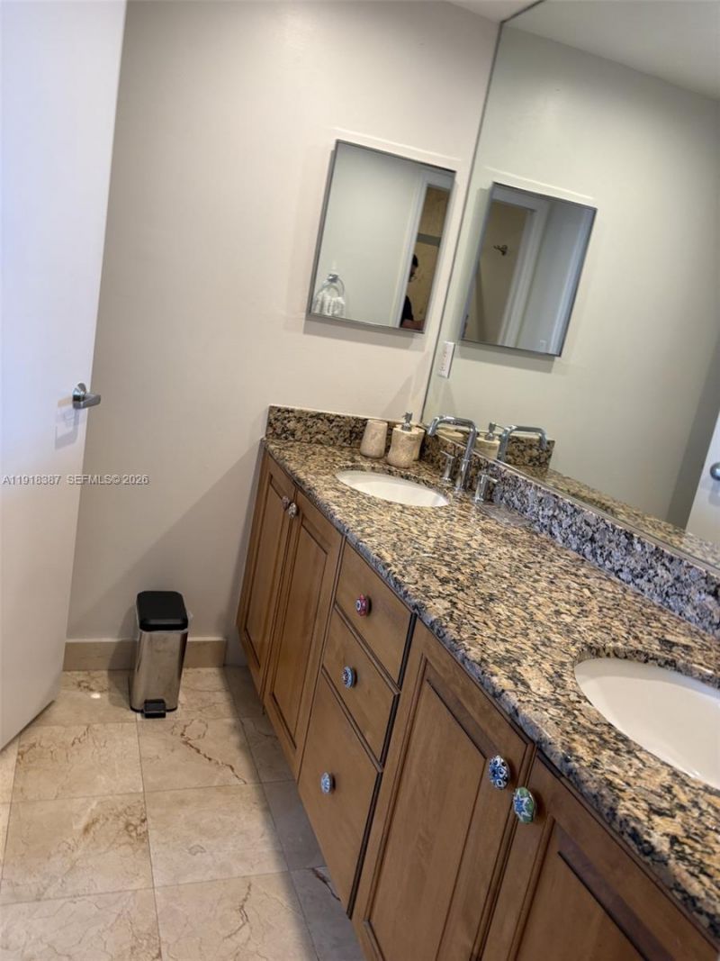 6917 Collins Ave, Unit PH20, Miami Beach, FL 33141 Photo