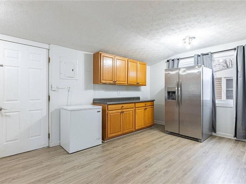 698 S Riverview Avenue, Miamisburg, OH 45342 Photo 6