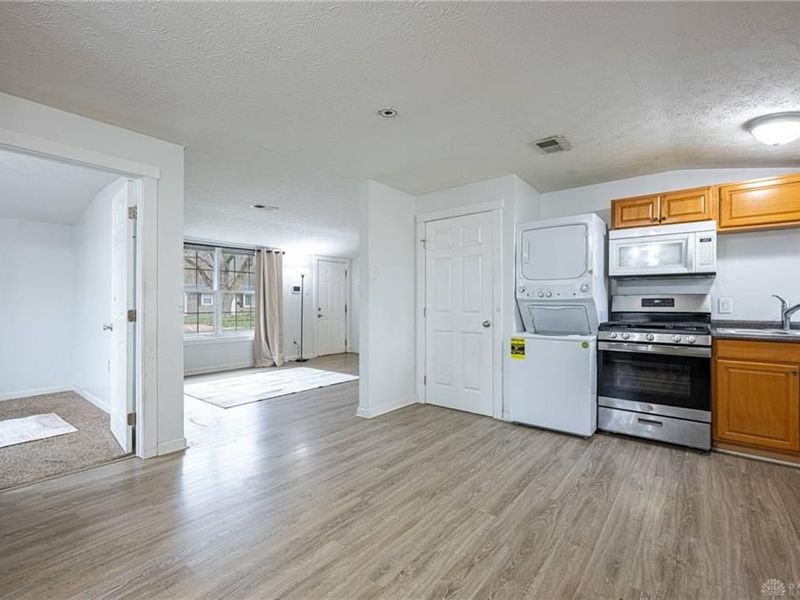 698 S Riverview Avenue, Miamisburg, OH 45342 Photo 7